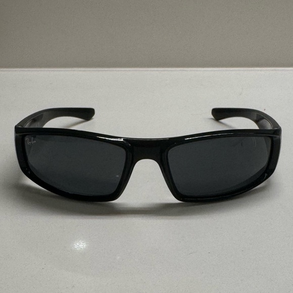 Ray-Ban RB4335 Rectangular Sunglasses very #brat. - Picture 2 of 4